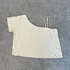 Promesa Cream Asymmetrical Crop Top